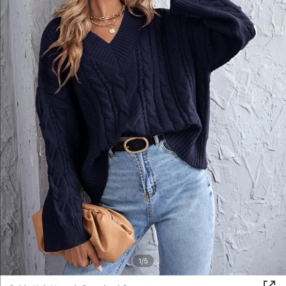 Sweater - Picture 4 of 4